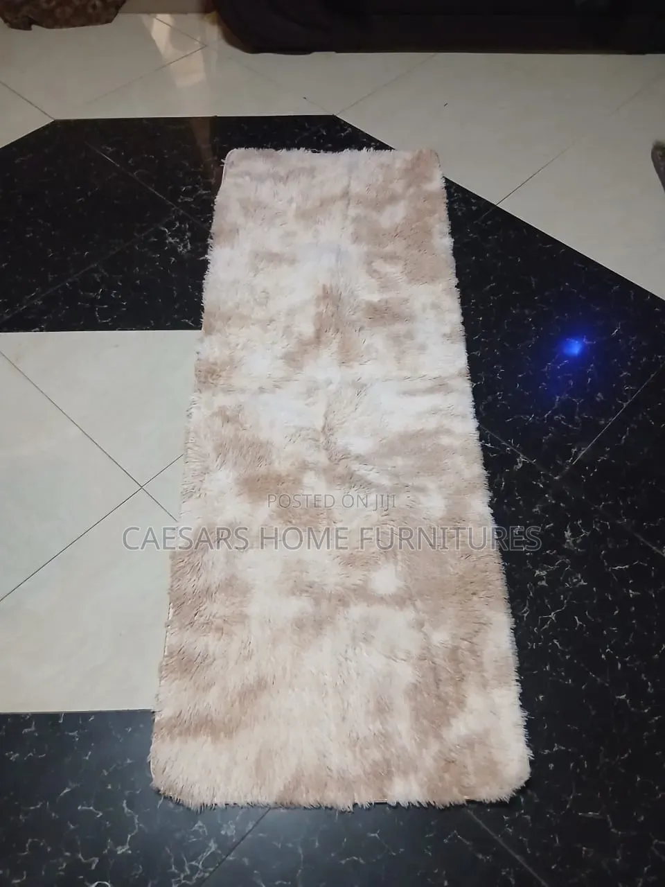 Light Camel / Beige Cream Gradient Shaggy Runner - Luxury Bedside Rug