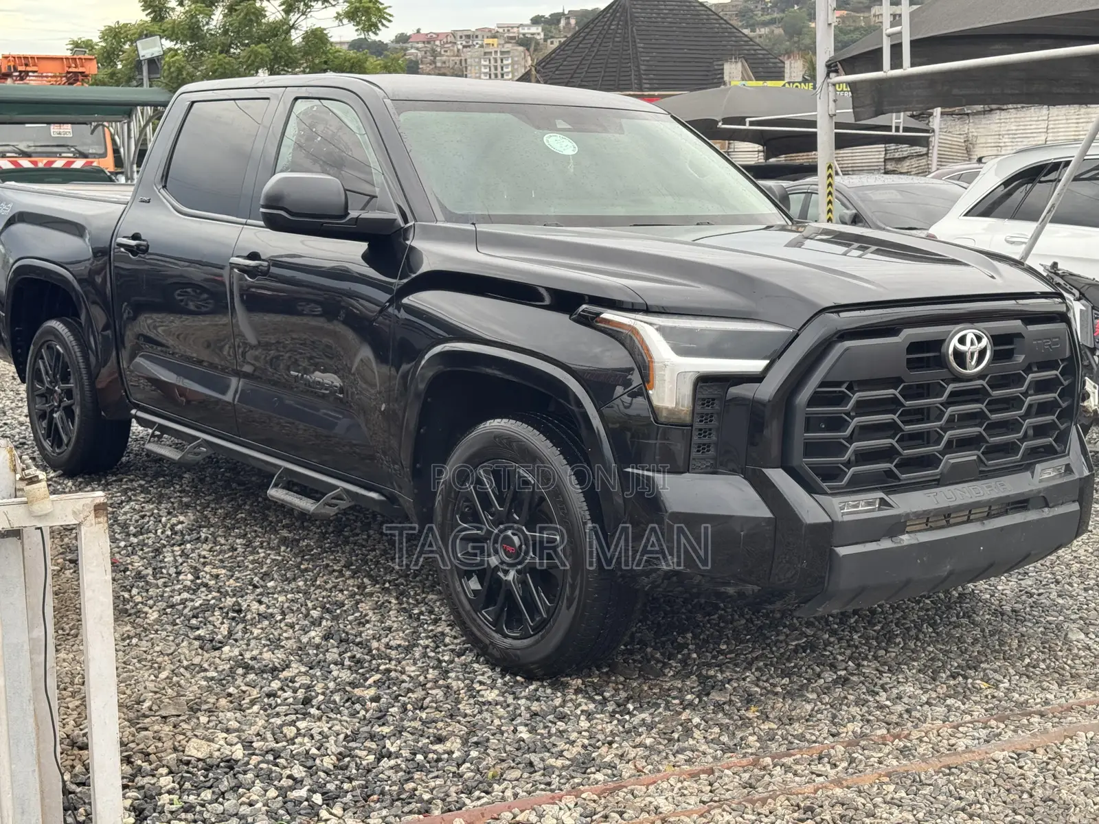 Toyota Tundra SR5 2022 Black