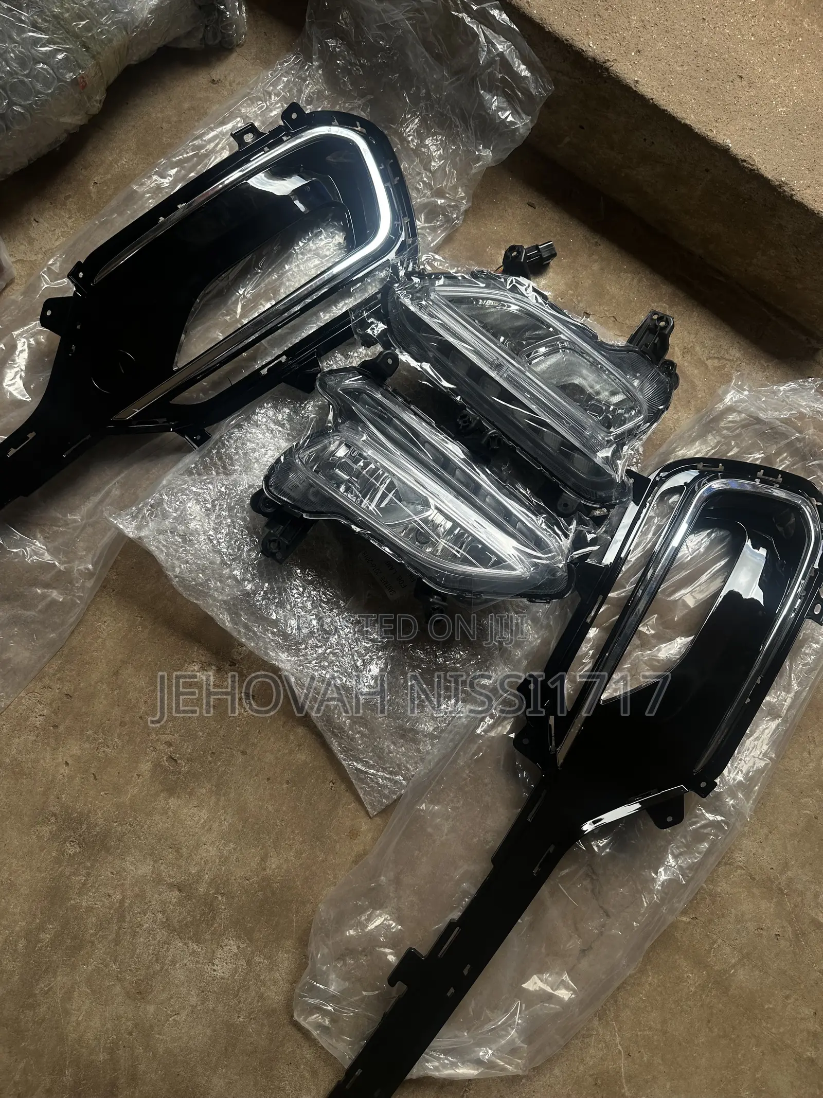 Hyundai Santa Fe 2017 - 2019 LED Foglight and Cover Complete
