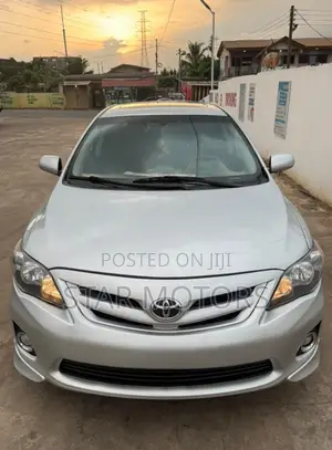 Toyota Corolla 2013 Silver