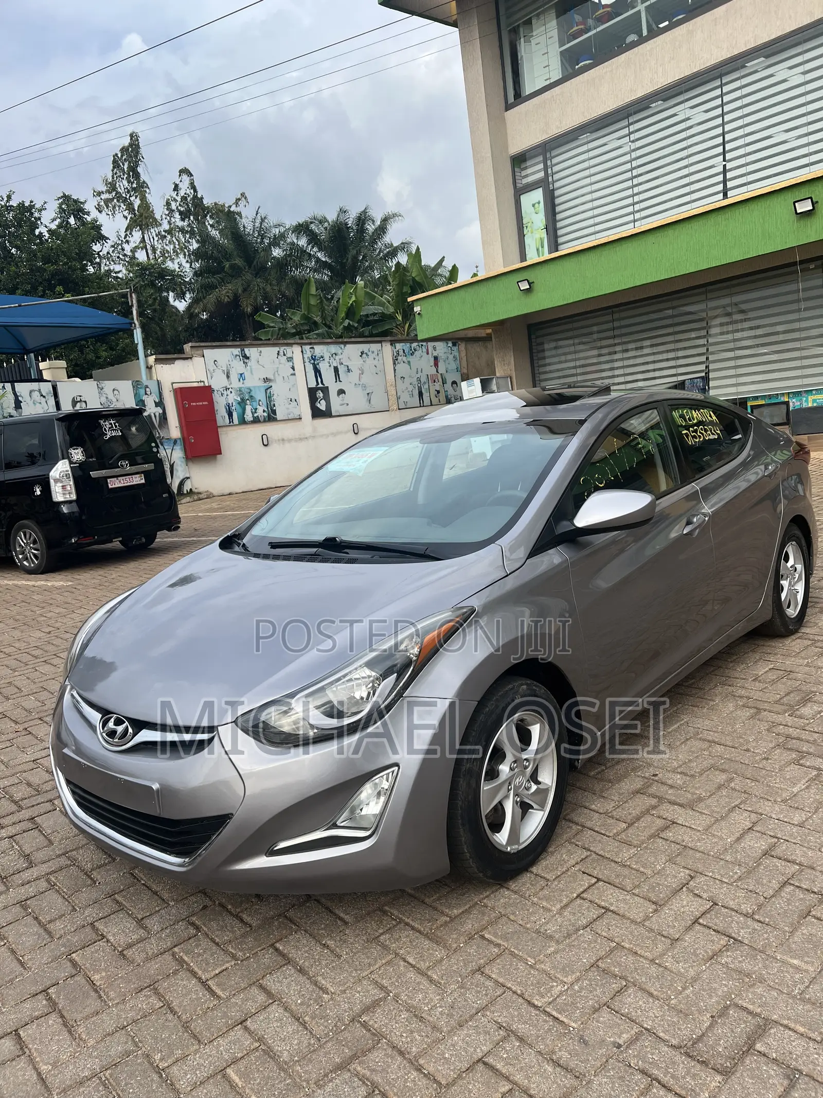 Hyundai Elantra SE Sedan FWD (1.8L 4cyl 6A) 2016 Gray