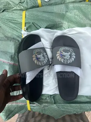 Original-Style Designer Slides for Men