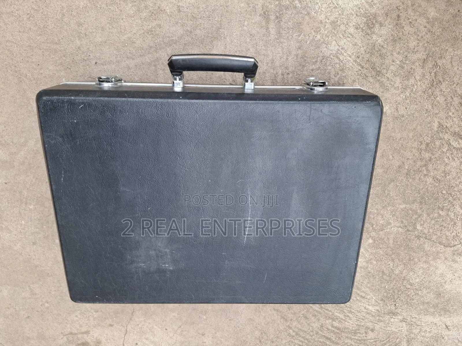 Custom Classic Hard Shell Executive Briefcase NO KEY