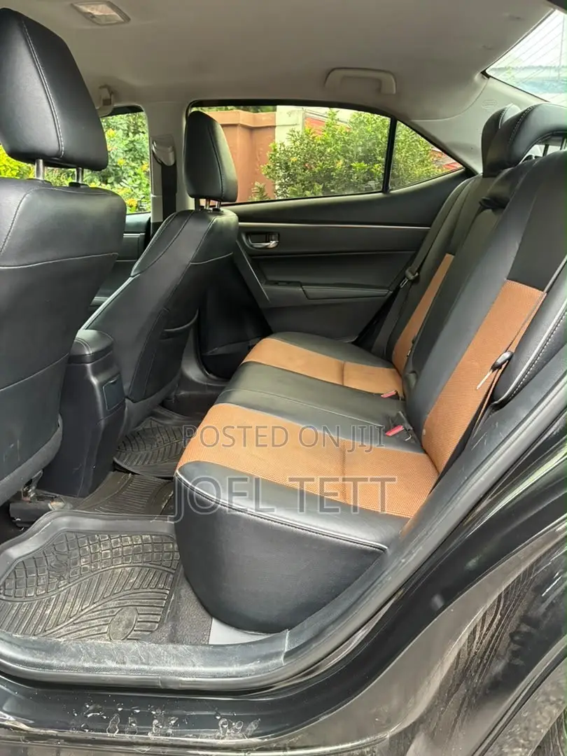 Toyota Corolla 2016 Black