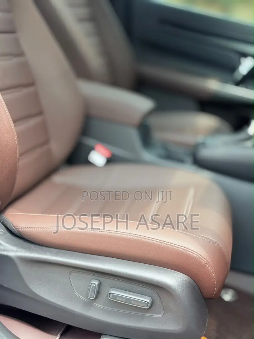 Honda CR-V 2023 White