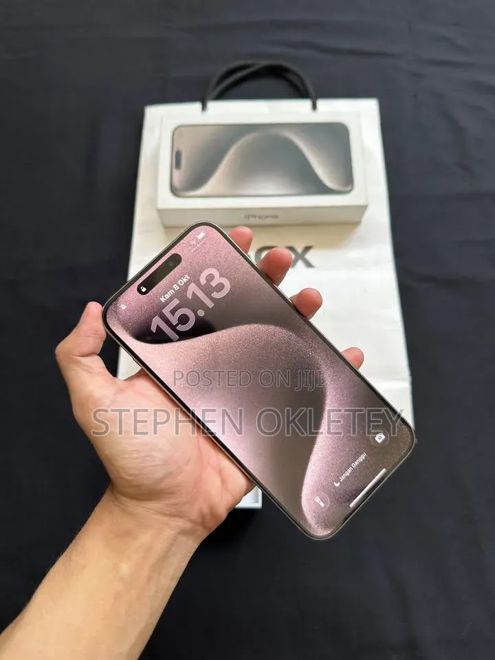 New Apple iPhone 15 Pro Max 256 GB Silver