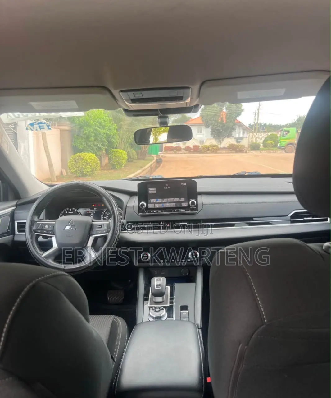 Mitsubishi Outlander 2022 Black