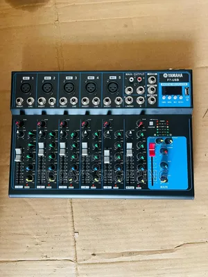 Yamaha F7 7-Channel CONSOLE Mixer