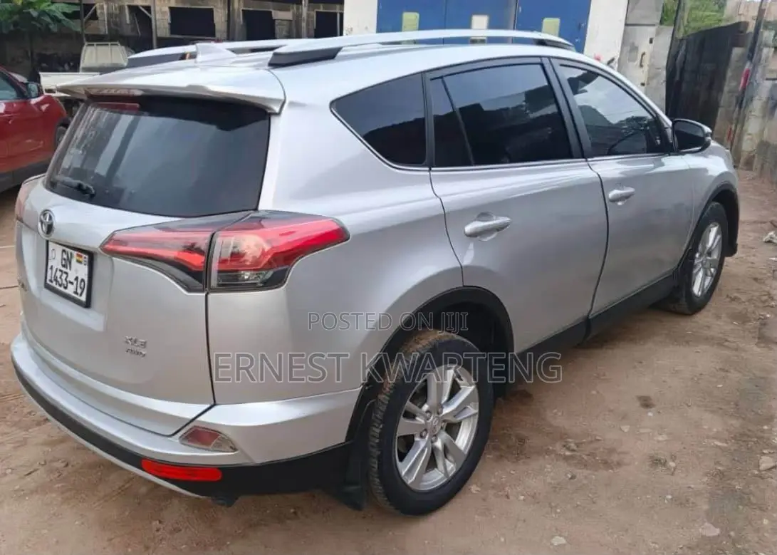 Toyota RAV4 2016 Gray