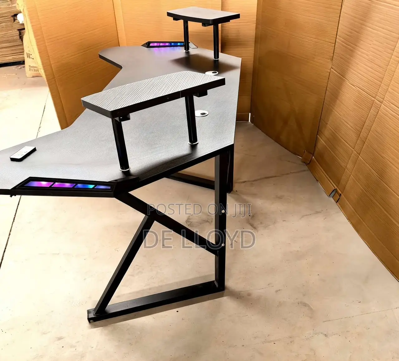 1.6 M Non Lifting Table With RGB