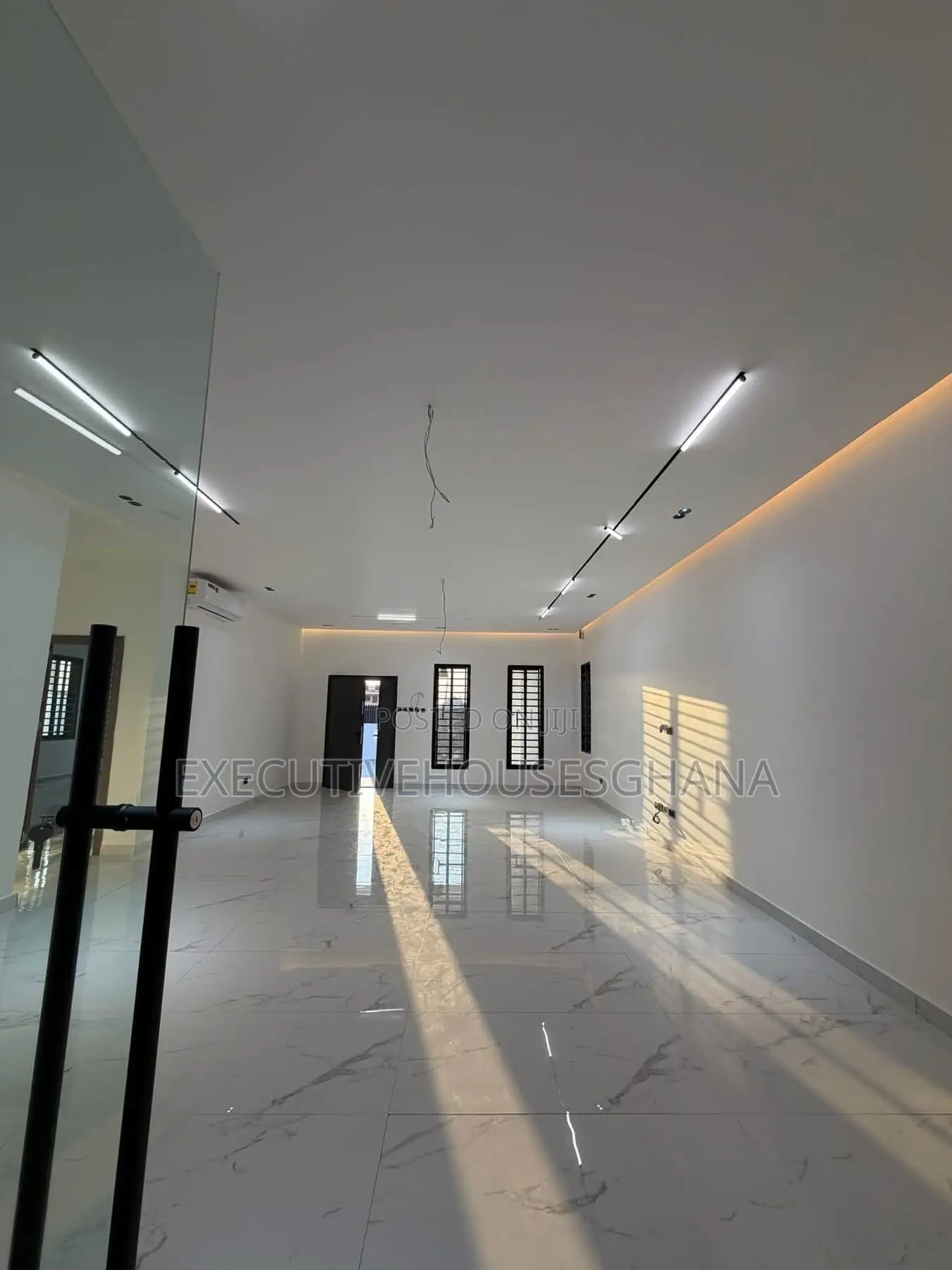 3bdrm Bungalow in Executivehousesghana, Lake Side Estate for sale