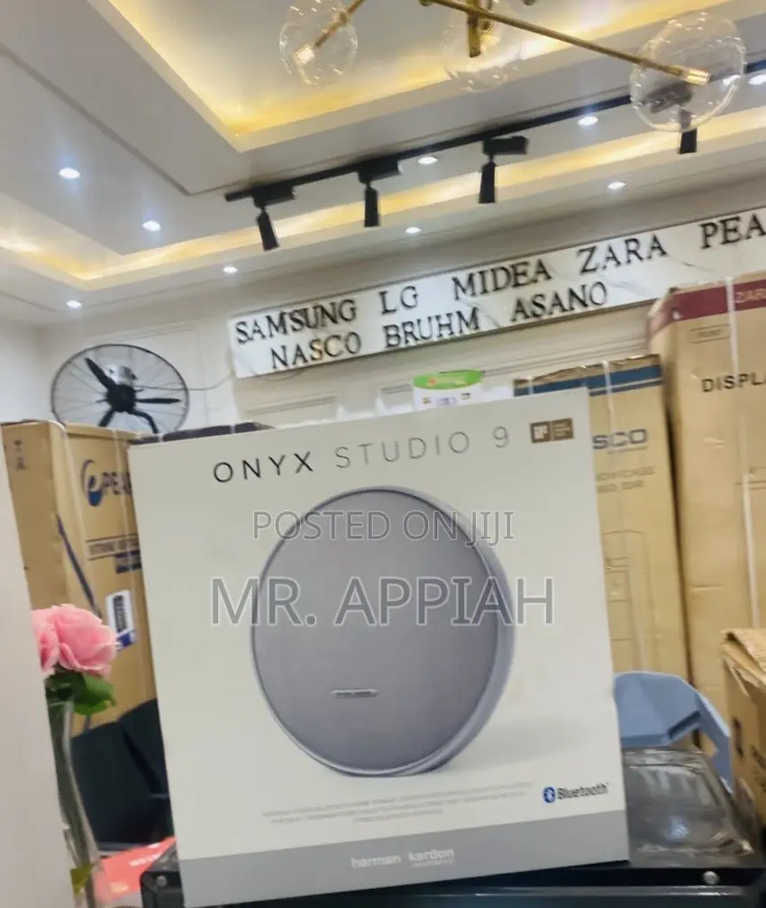 Get Classic Harman Kardon Onyx Studio 9 Speaker