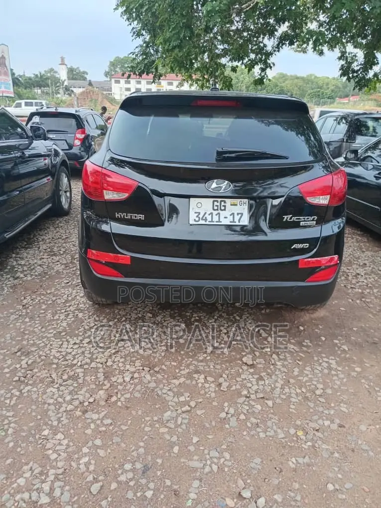 Hyundai Santa Fe Limited 4dr SUV AWD w/Saddle Interior (3.3L 6cyl 6A)