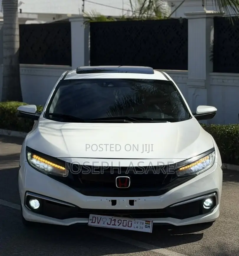 Honda Civic Touring Coupe 2018 White