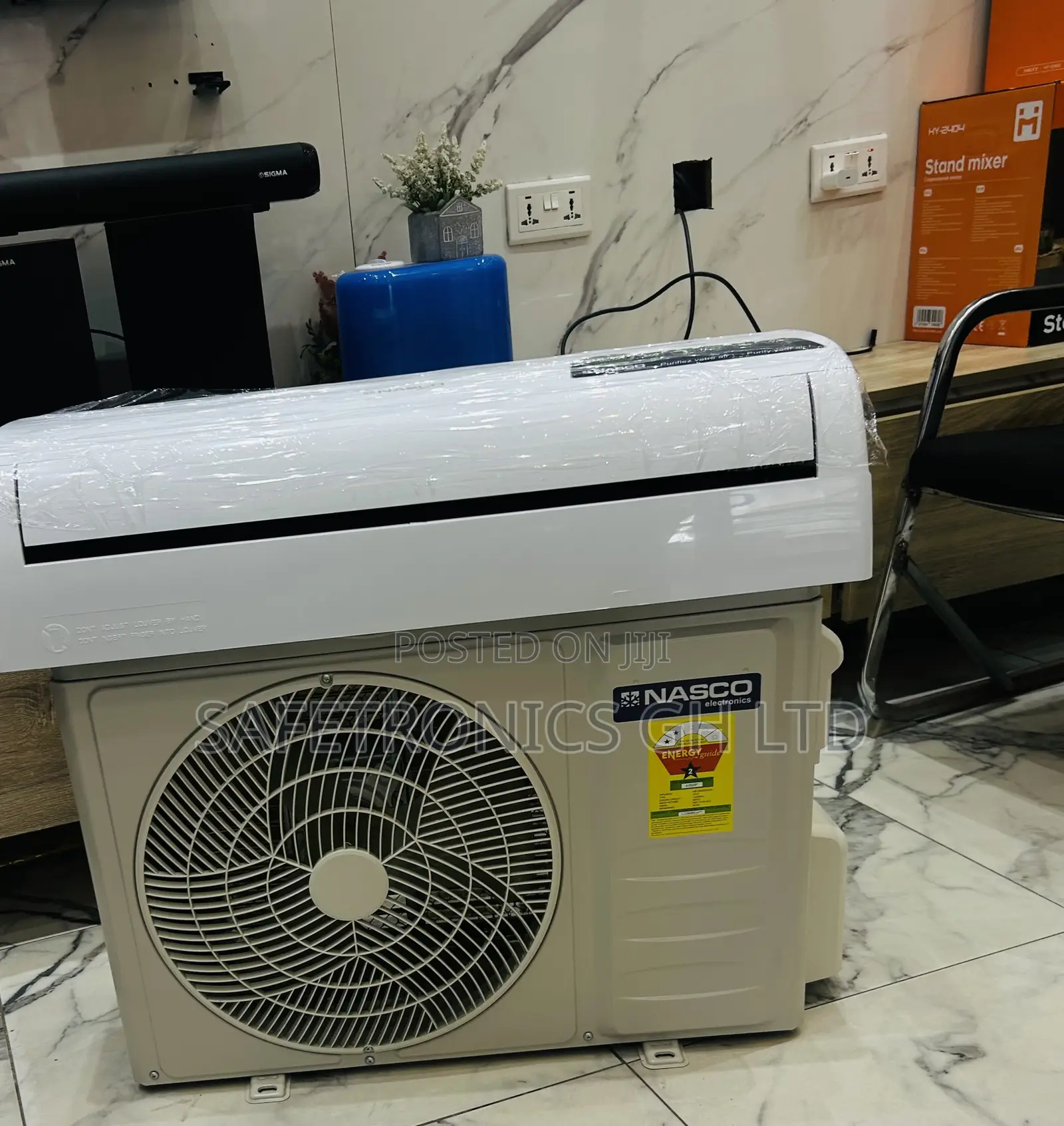 Nasco White Arctic Breeze 2.0 Horsepower AIRCONDITIONER