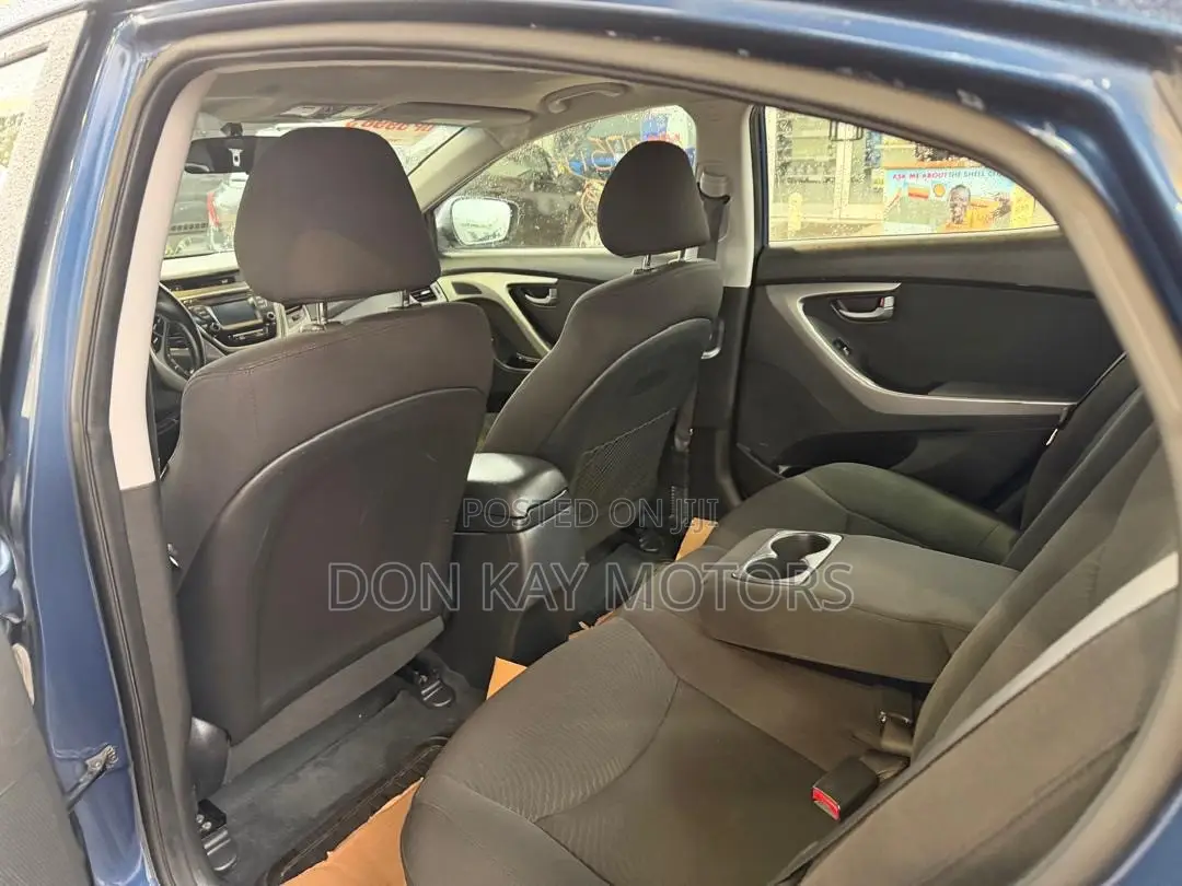 Hyundai Elantra Limited Sedan FWD (1.8L 4cyl 6A) 2016 Blue