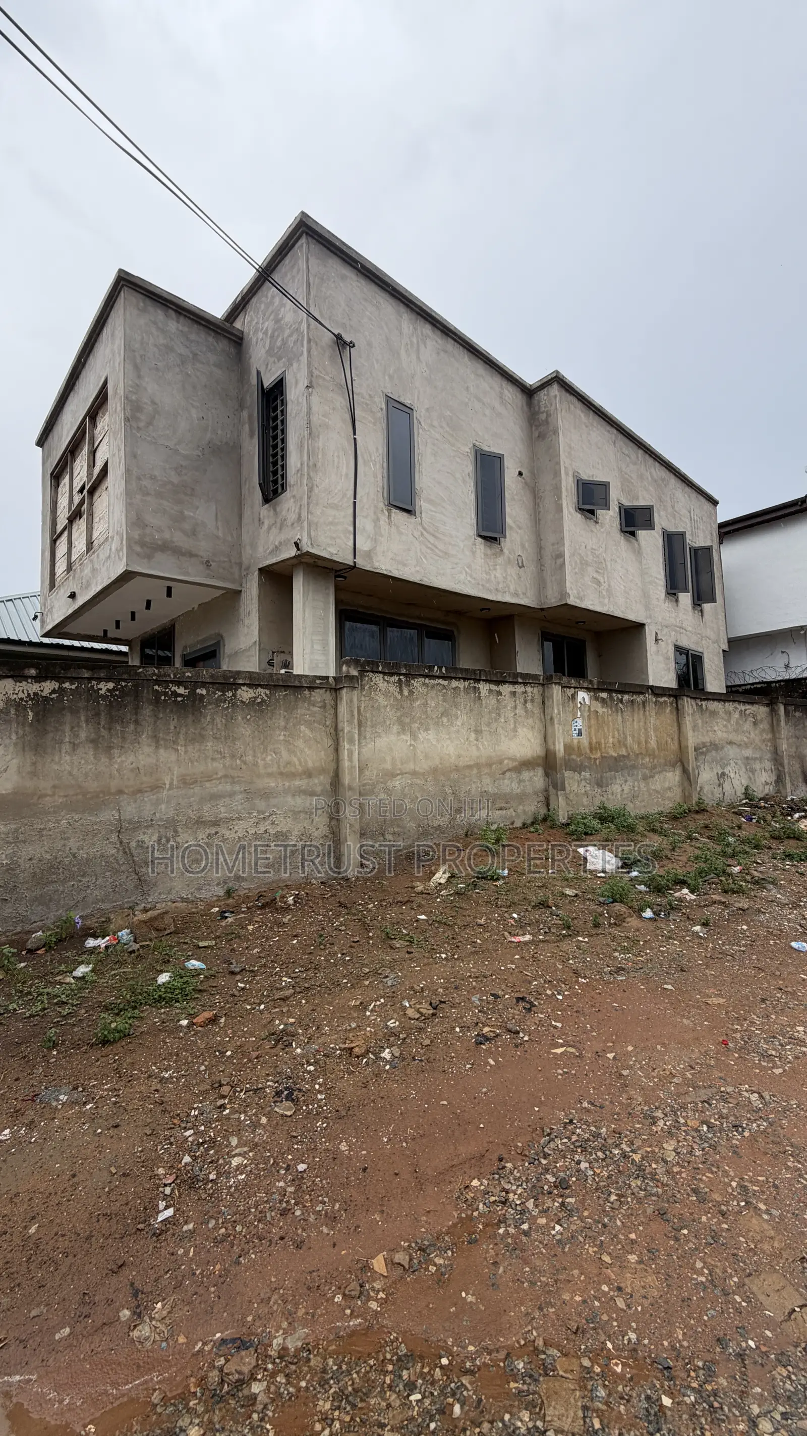 3bdrm Duplex in Kwabenya Franco for sale