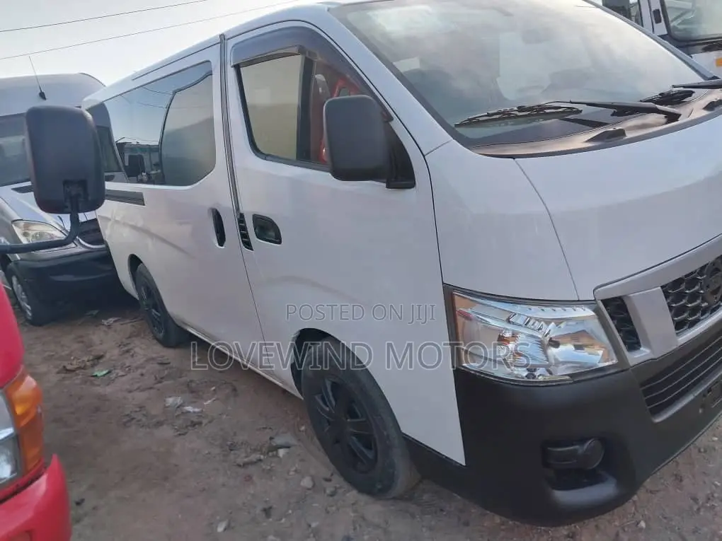 Nissan Caravan (Urvan) 2012 White