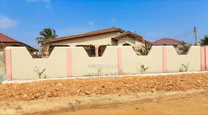 4bdrm House in Accra Metropolitan for sale