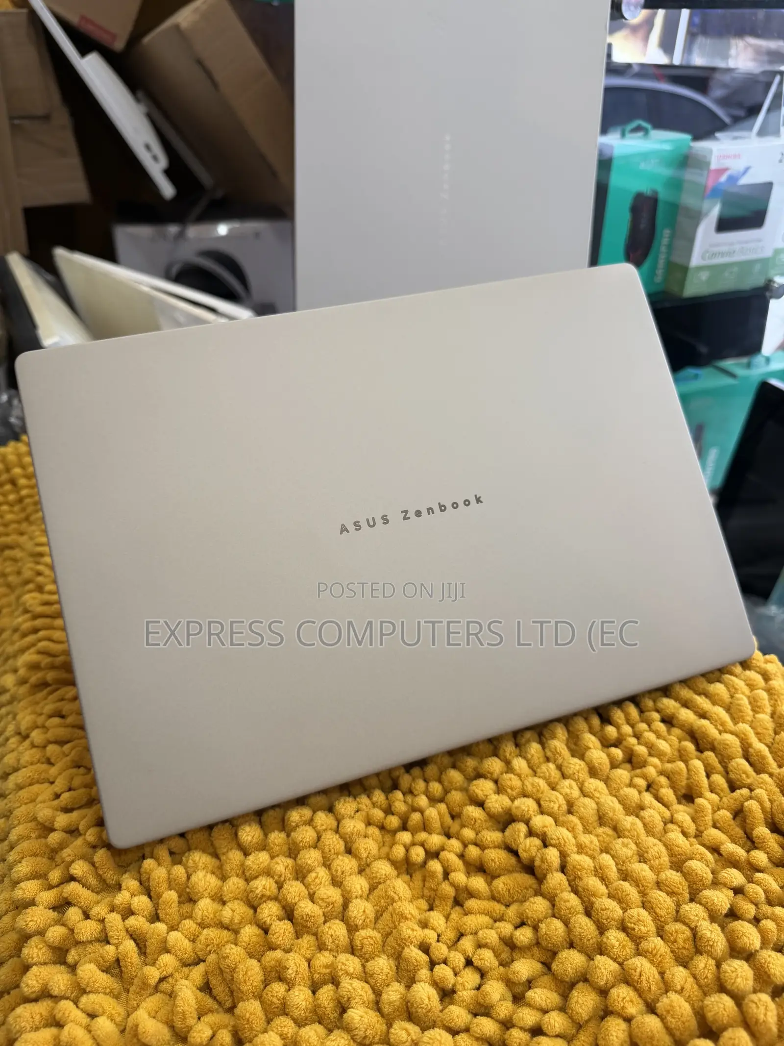 Laptop Asus Zenbook 14 OLED 16GB Qualcomm Snapdragon X Plus SSD 512GB