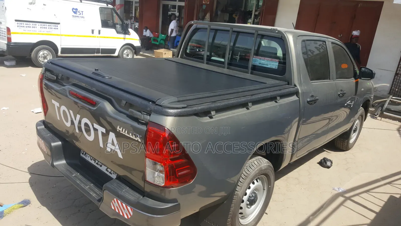 Toyota Hilux Retractable Aluminum Roller Cover 2015 On