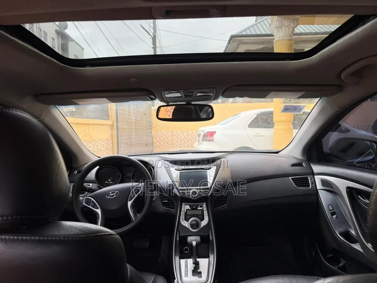 Hyundai Elantra GLS Sedan FWD (1.8L 4cyl 6M) 2013 Brown