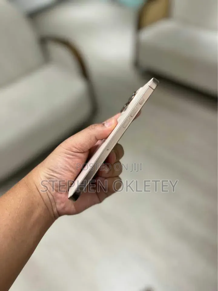 New Apple iPhone 16 Pro Max 256 GB Gold