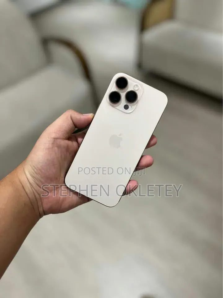 New Apple iPhone 16 Pro Max 256 GB Gold