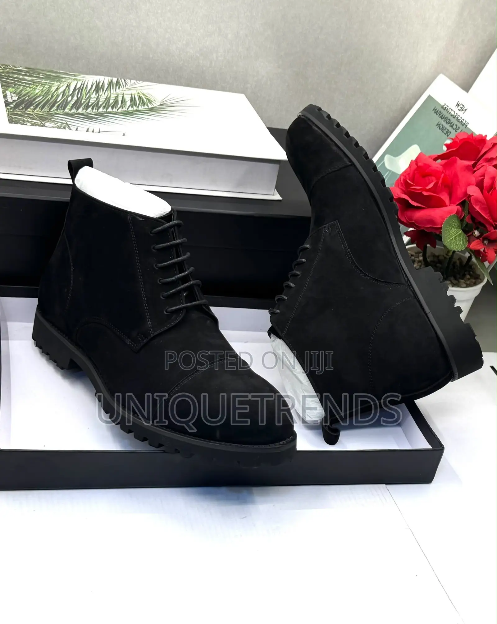 Quality TIMBERLAND Suede Ankle Boots (Black)