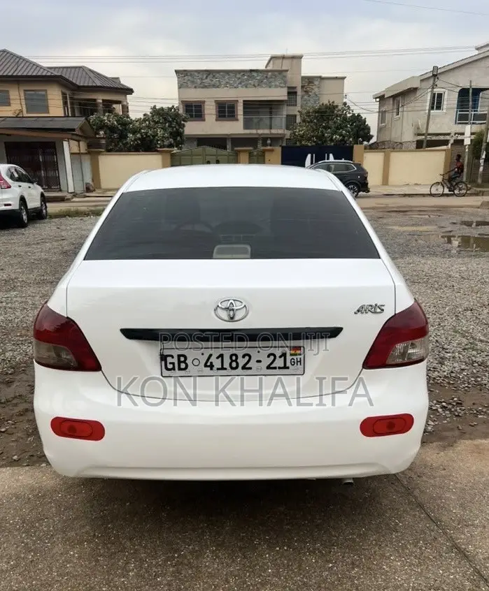 Toyota Belta 2010 White