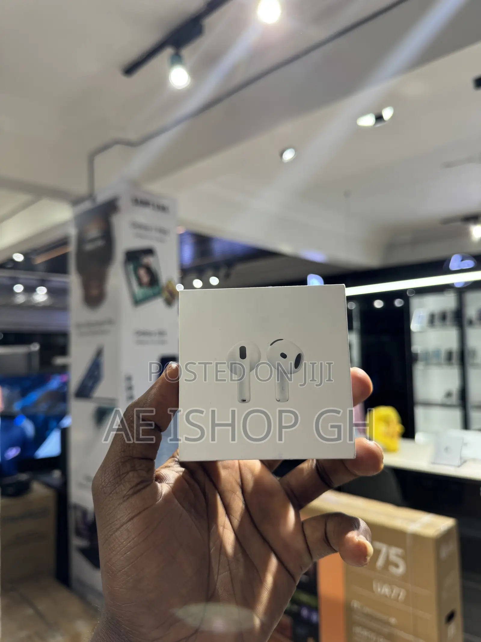 Apple AirPods 4