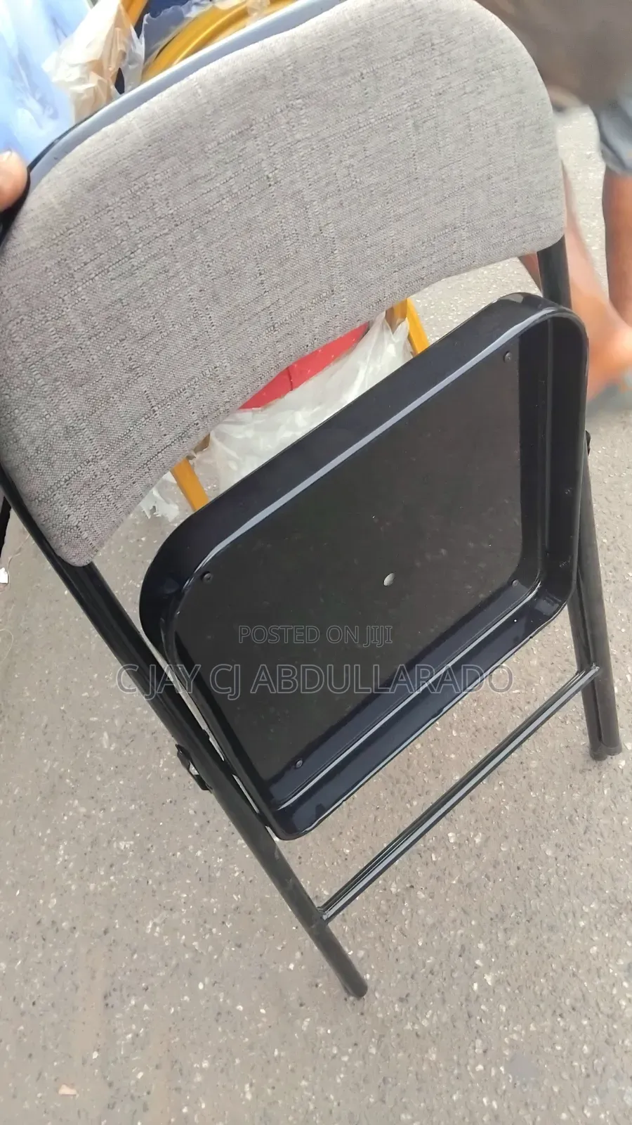 Folding Chairs With Foam and Metal Legs