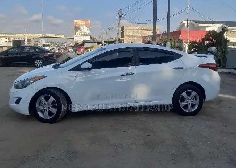 Hyundai Elantra 2013 White