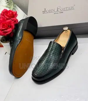 Executive John Foster Perforated Leather Loafers – Emerald Green