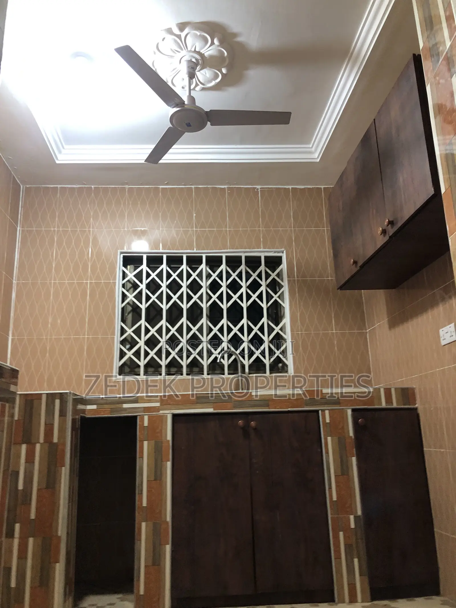 2bdrm Apartment in Kwabenya Acp for rent
