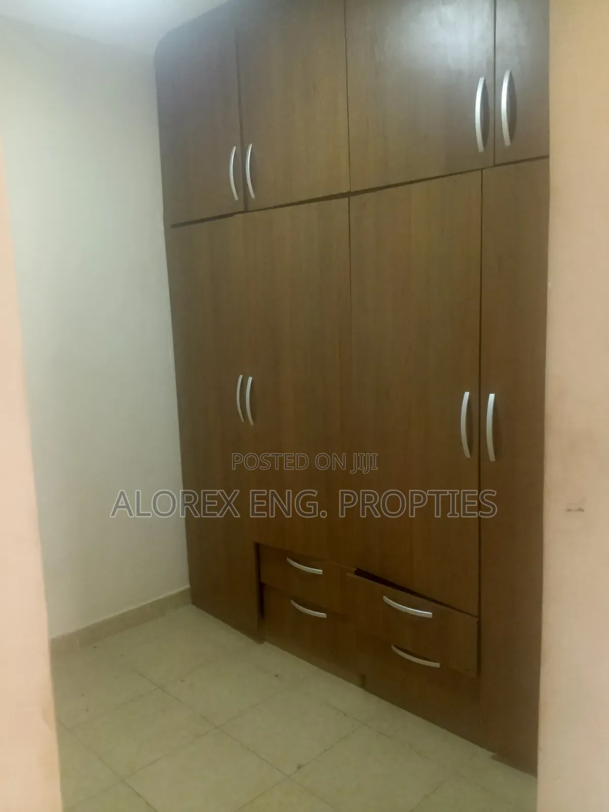 3bdrm Duplex in Executive, Ghana Flag for rent