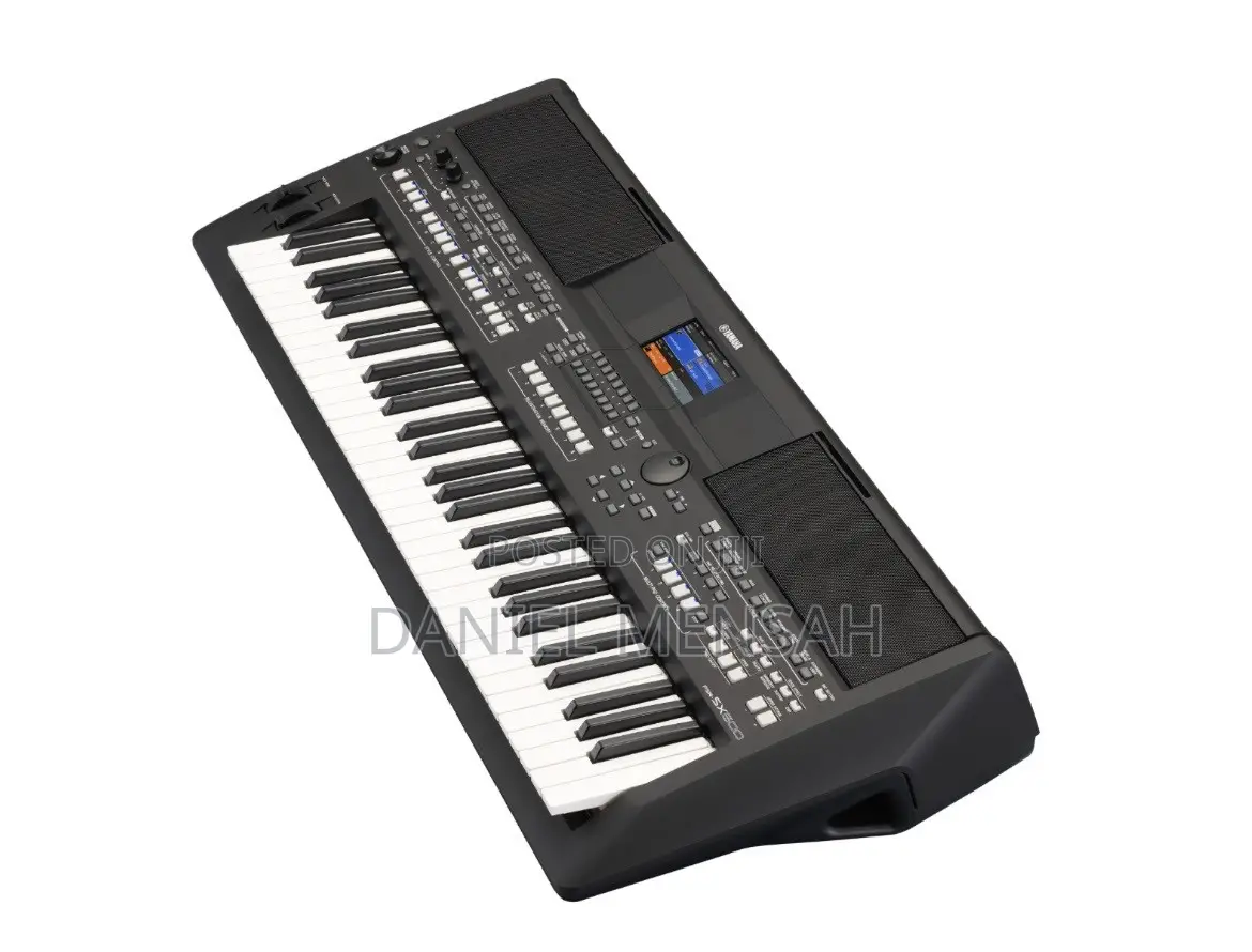 YAMAHA PSR Sx 720