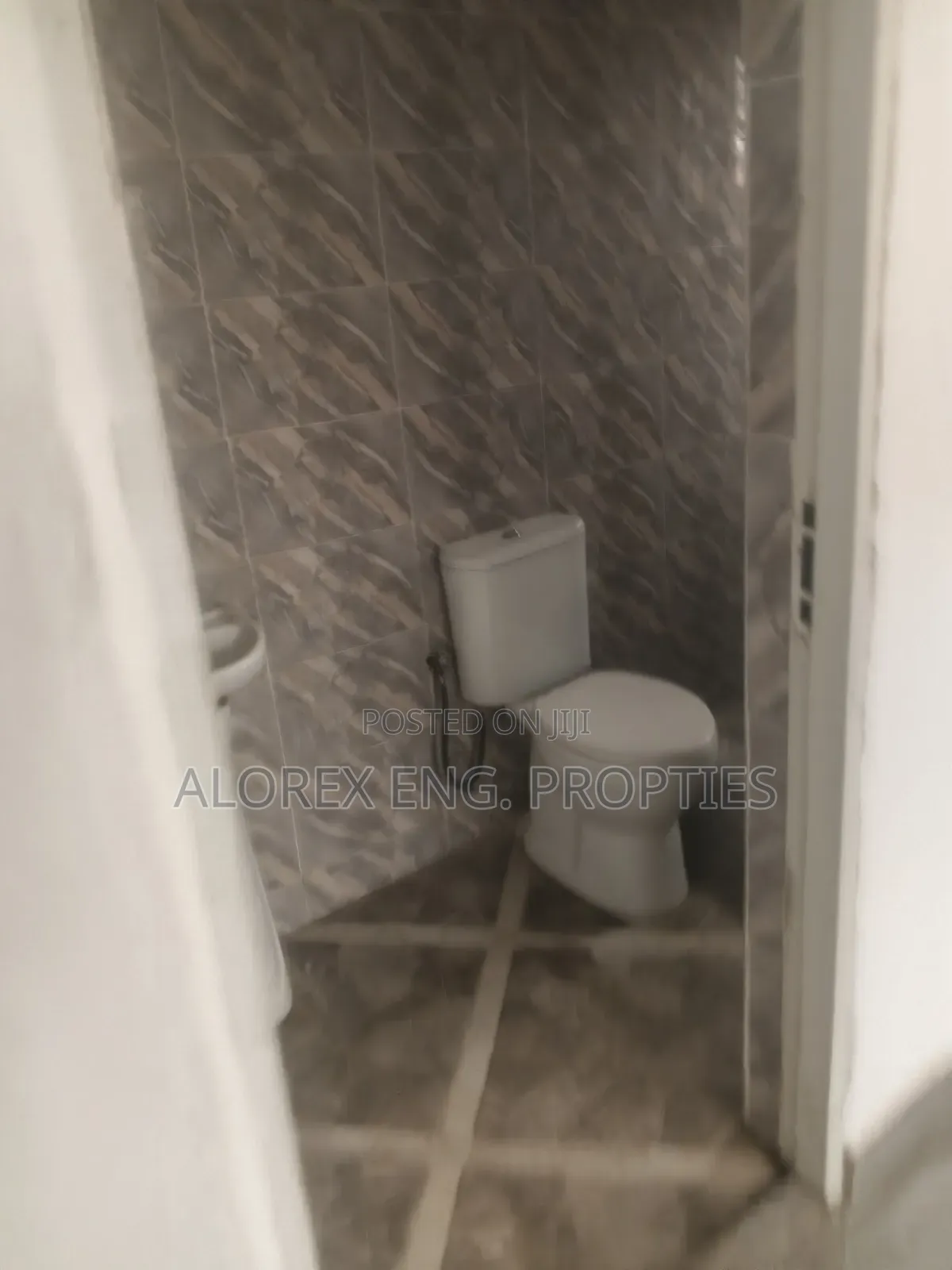 2bdrm Apartment in Adenta Foster, Frafraha for rent