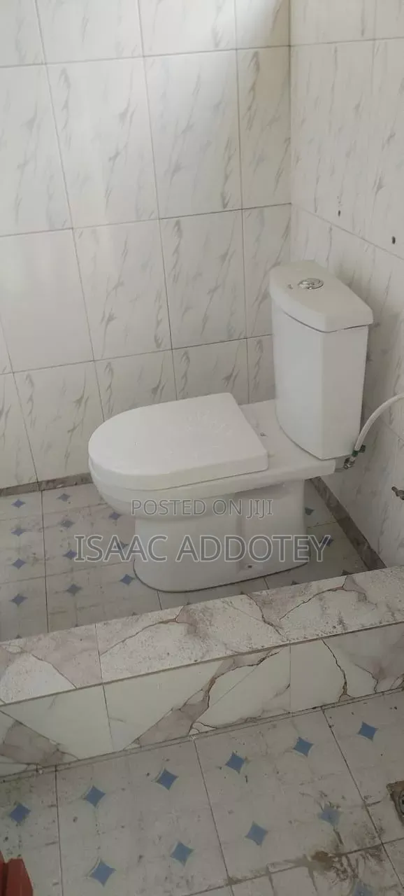 1bdrm Apartment in Nungua Bank Road, Baatsona Total for rent