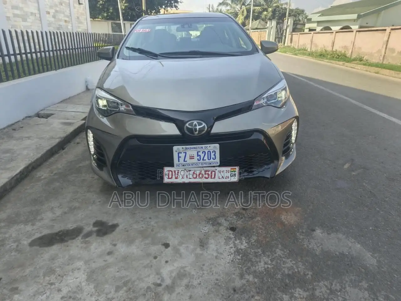 Toyota Corolla LE (1.8L 4cyl 2A) 2018