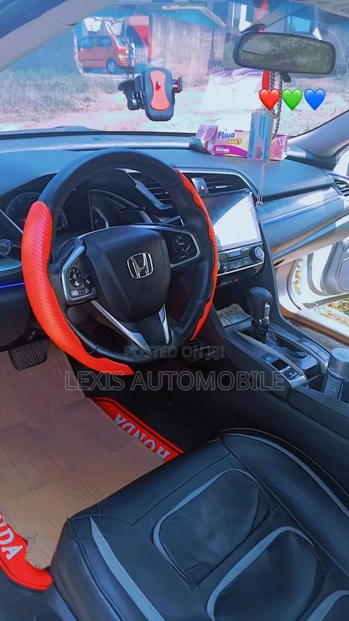Honda Civic Touring Sedan 2018 White