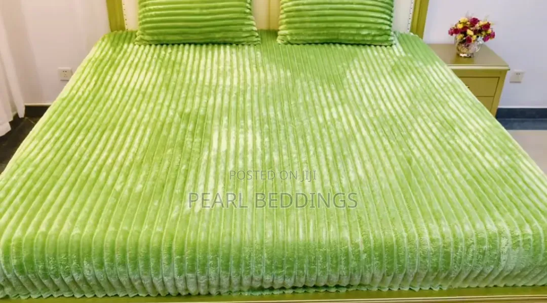 High Quality Super Comfy Cozy Flannel Fitted Sheet With 2 Pillowcases