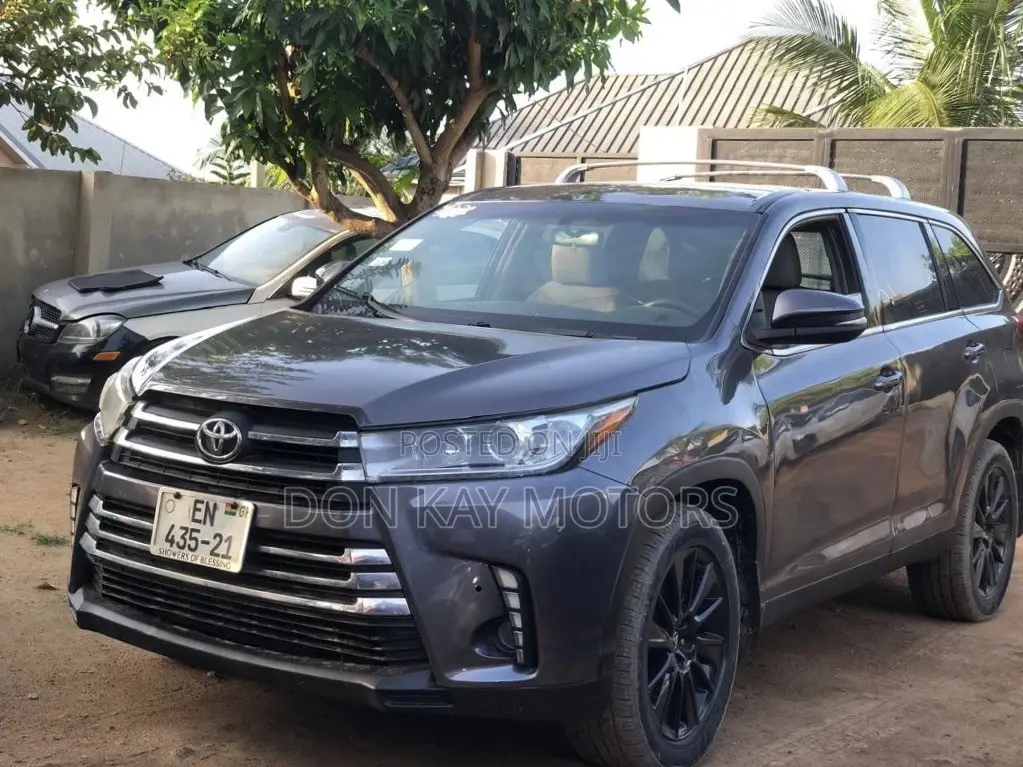 Toyota Highlander LE 4x2 (2.7L 4cyl 6A) 2016 Gray