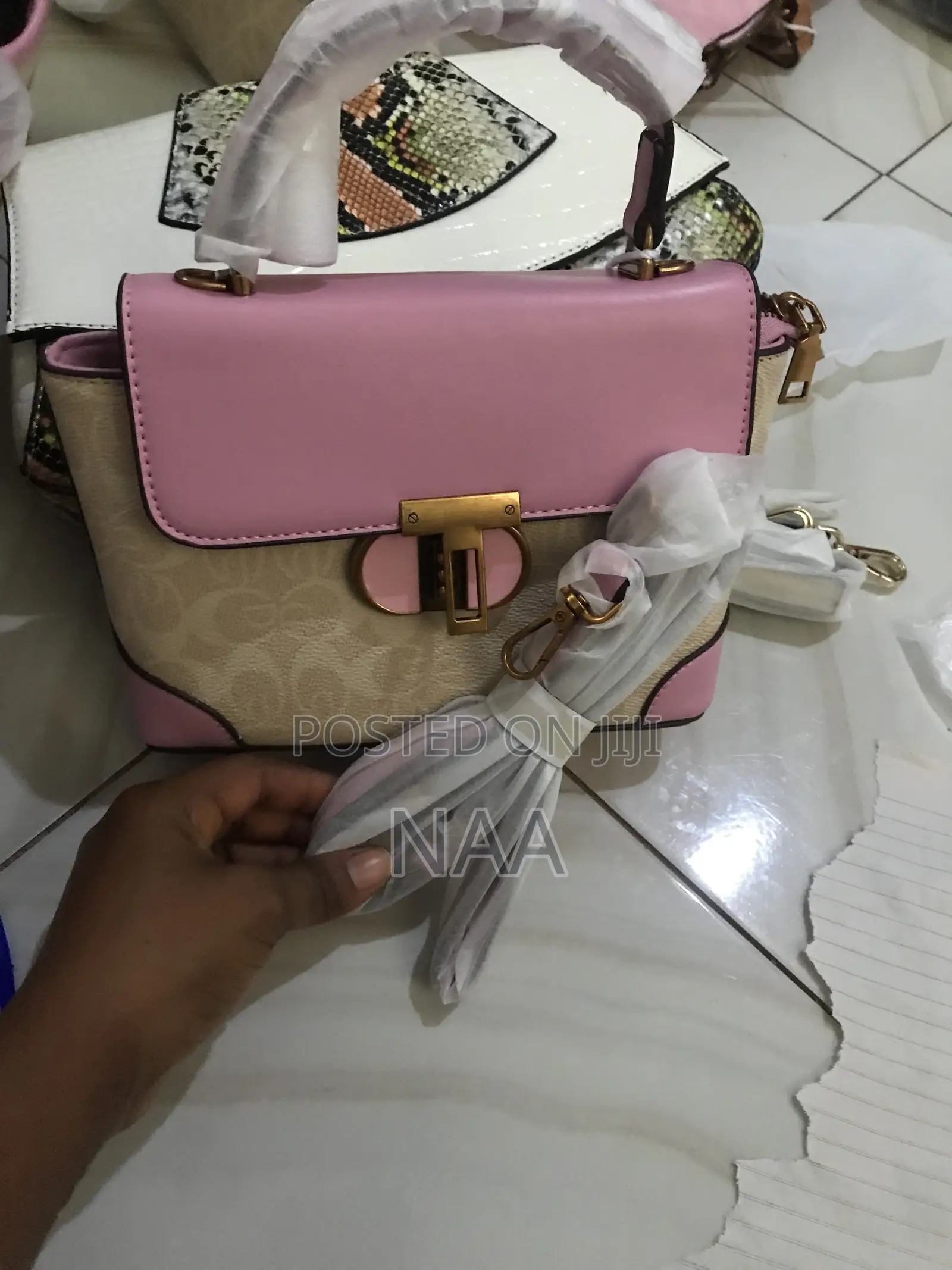 Ladies Hand Bag