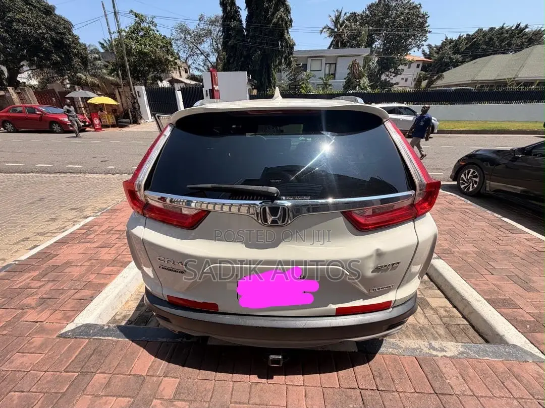 Honda CR-V Touring AWD 2019 Beige