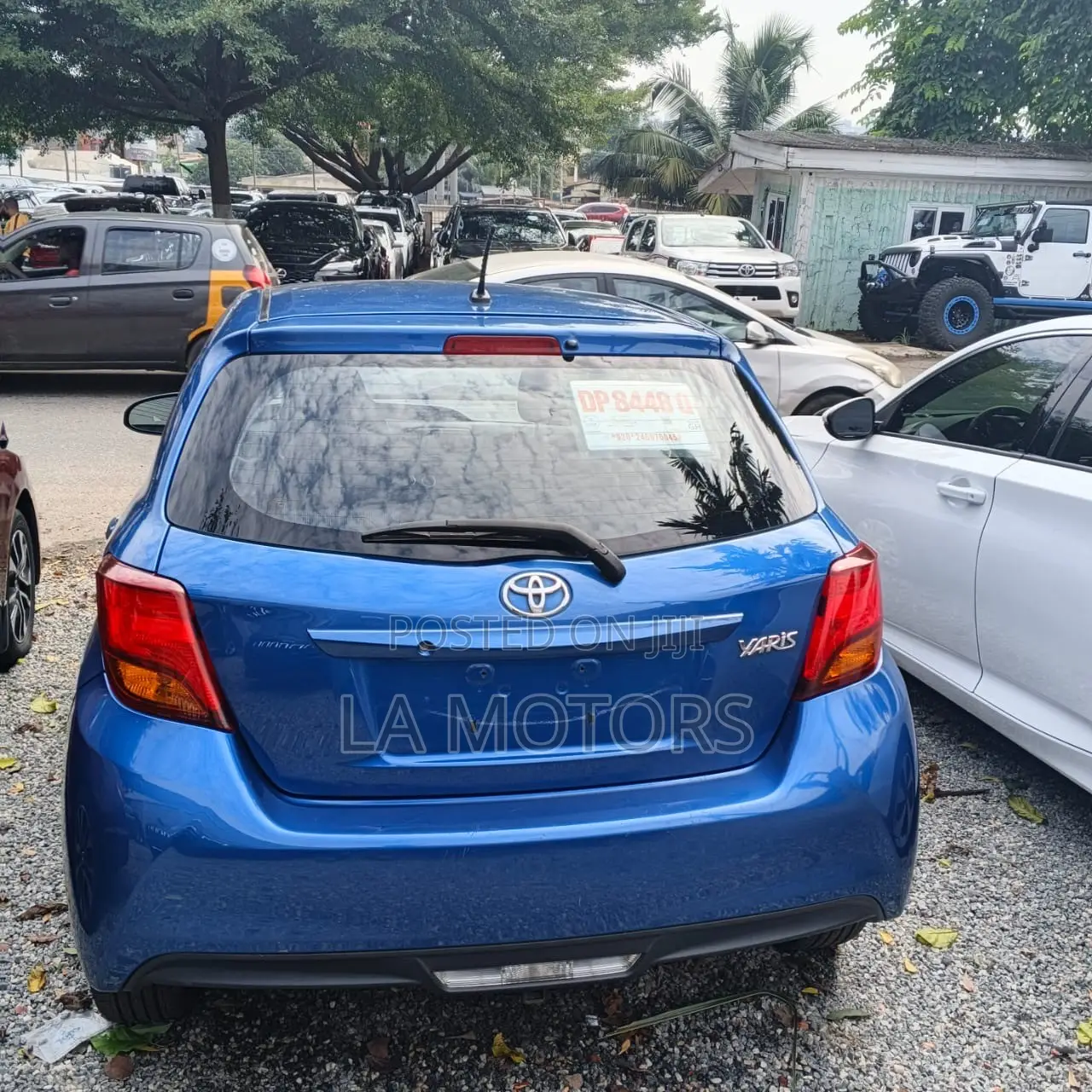 Toyota Yaris 2017 Blue