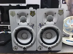 Yamaha Hs5 Studio Monitors White Version