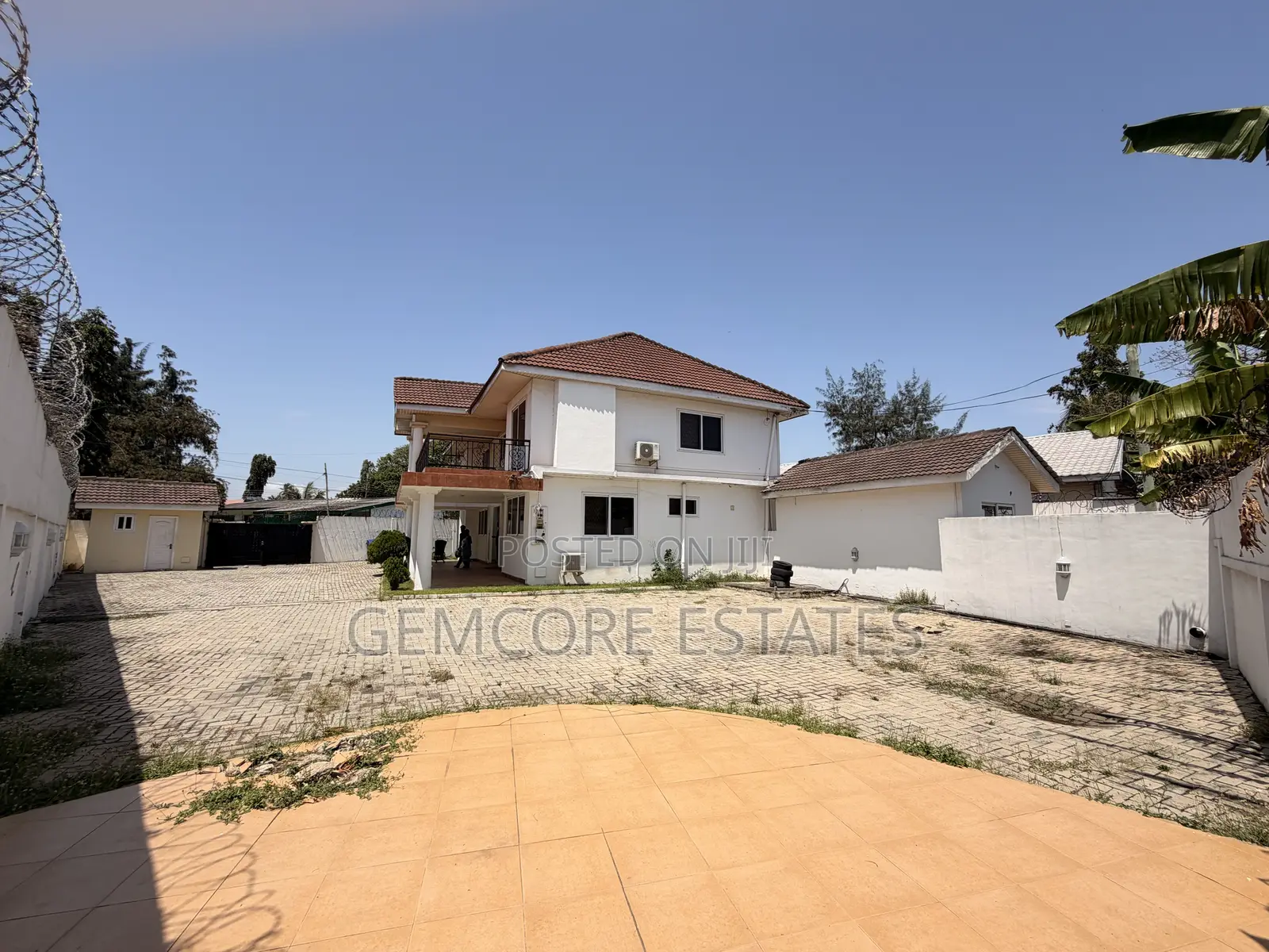 4bdrm House in Labone for rent