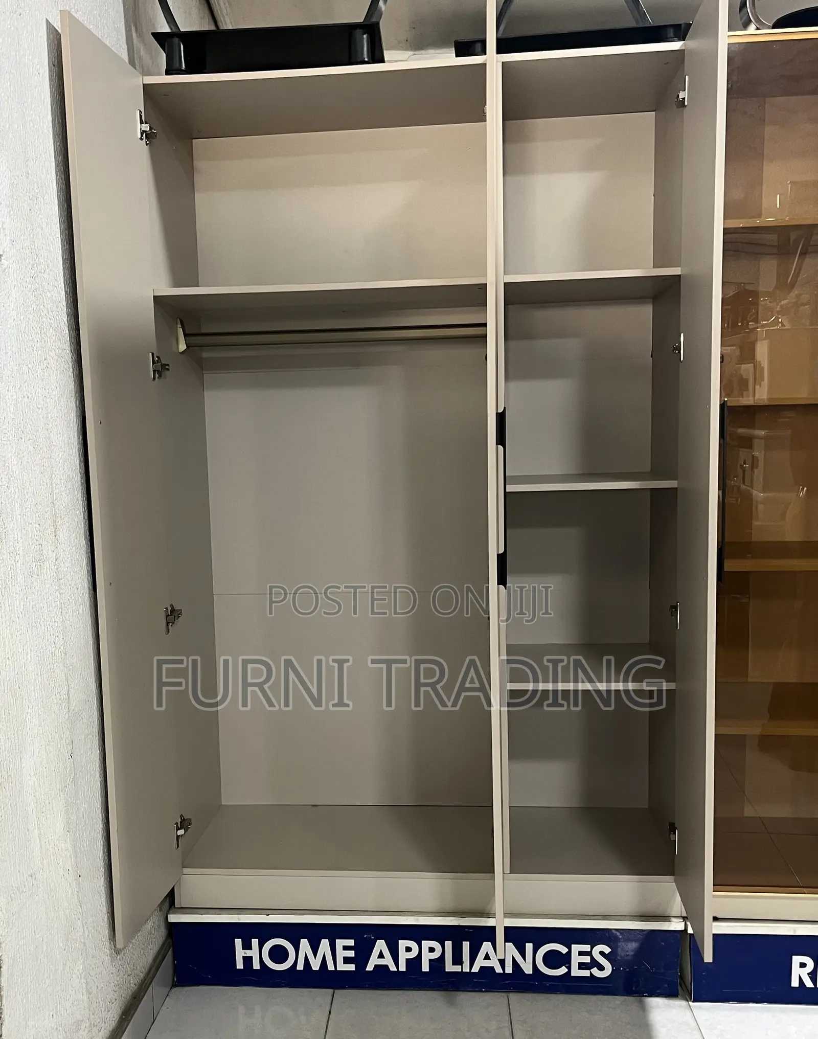 Modern Bedroom Closet
