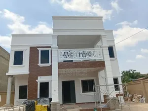 4bdrm House in Ashongman Estate, Police Station for sale
